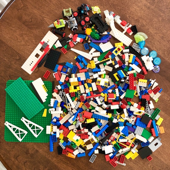 Lego, 3 Pounds, Assorted, Bulk, AUTHENTIC LEGO, Very Clean, Good Condition - Picture 1 of 13